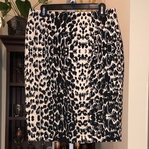 Mossimo Snow Leopard Print Pencil Skirt w/ Pockets